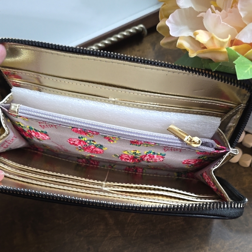 Elegant Black Bow Clutch Betsey JOHNSON - Picture 3 of 3